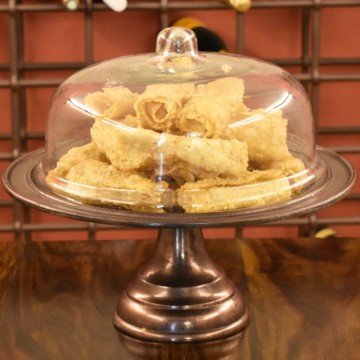 Παραδοσιακά γλυκά σε Τουρτιέρα Αλουμινίου σε Χρώμα Χάλκινο Υ38 Φ40εκ